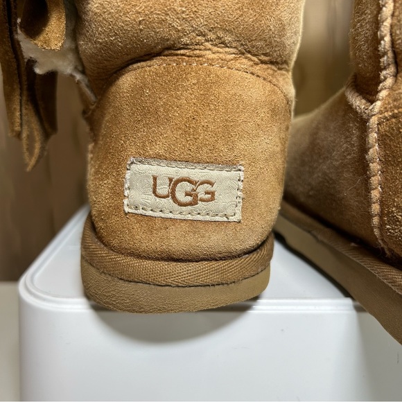 UGG Australia Daelynn Chestnut Tan Kid's Big Girl's 4 Suede Side Bow F19819G - Picture 8 of 16